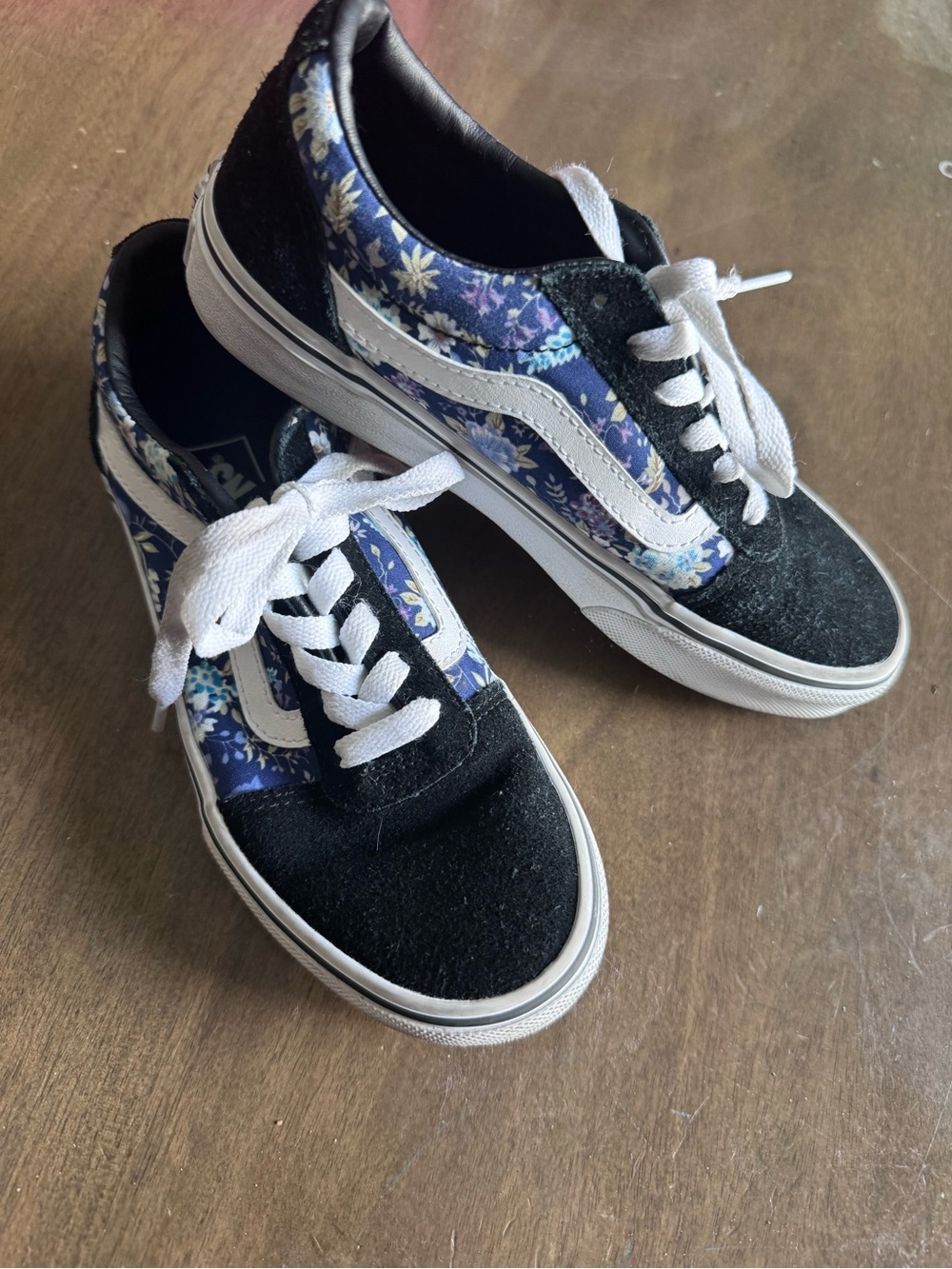 Vans Ward Moody Floral Black/Purple Girl's Low Skate Shoes - Size 3